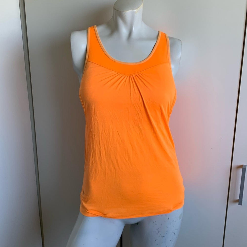 Athleta XS built-in-bra orange Racerback tank top